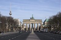 Berlin-Mitte-Brandenburger-Tor-20120303-192.jpg