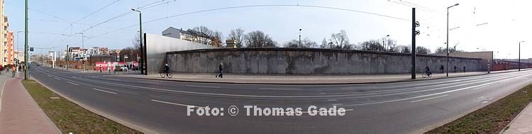 12. 3. 2011. Berlin. Berlin-Mitte. Bernauer Stra?e. Ehemaliger Mauerstreifen. Gedenkst?tte Berliner Mauer  -  Berlin Wall Memorial