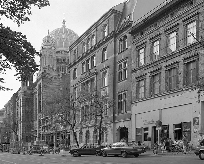 16. 8. 1992. Berlin. Berlin-Mitte. Oranienburger Straße. Scheunenviertel