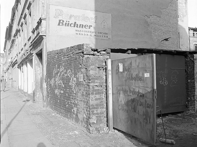 1. 6. 1991. Berlin. Berlin-Mitte. Oranienburger Straße. Scheunenviertel. Spandauer Vorstadt.