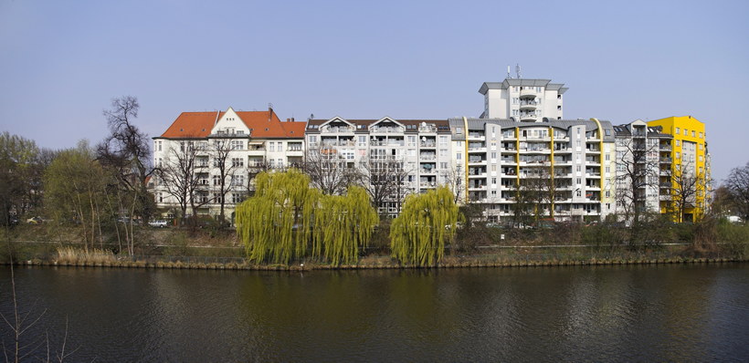 30. 3. 2007. Berlin. Mitte. Wedding. Nordufer.  Berlin-Spandauer-Schifffahrtskanal