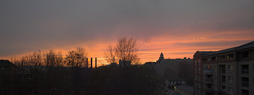 22. 11. 2009. Berlin. Mitte. Wedding. Pekinger Platz. Abendrot