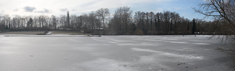 14. 2. 2009. Berlin. Mitte. Wedding. Winter. Zugefrorener Plötzensee
