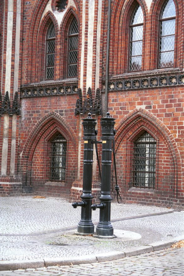Rathaus. in zwei Phasen um 1430 und 1480 errichtet.