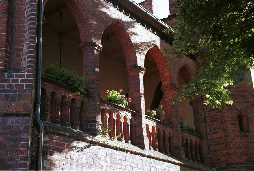 <br>Rathaus. in zwei Phasen um 1430 und 1480 errichtet.