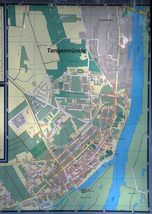 22. 7. 2009. Sachsen-Anhalt. Tangermünde. Kleinstadt an der Elbe in der Altmark. Altstadt mit Fachwerkhusern.