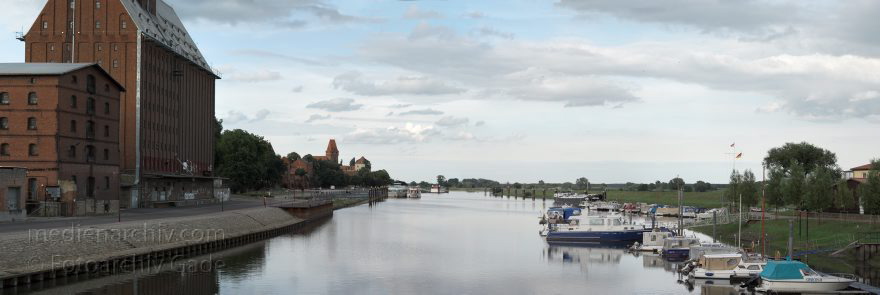 22. 7. 2009. Sachsen-Anhalt. Tangermünde. Kleinstadt an der Elbe in der Altmark. Elbe.