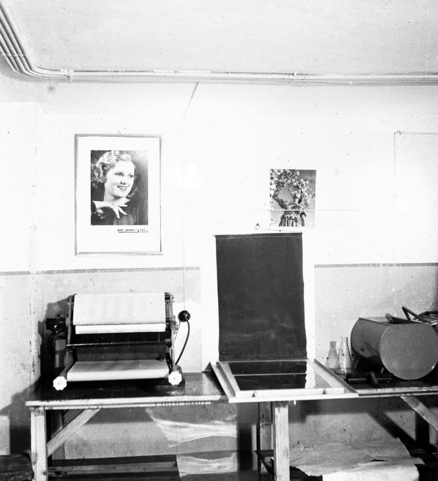 1936. Sachsen. Dresden. Fotolabor. Dunkelkammer