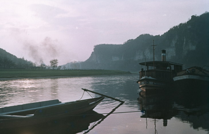 1950er. Sachsen. Elbsandsteingebirge. Fluss. Elbe